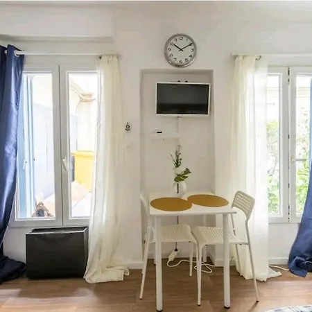 Appartement Studio Paris-defense By Servallgroup Puteaux